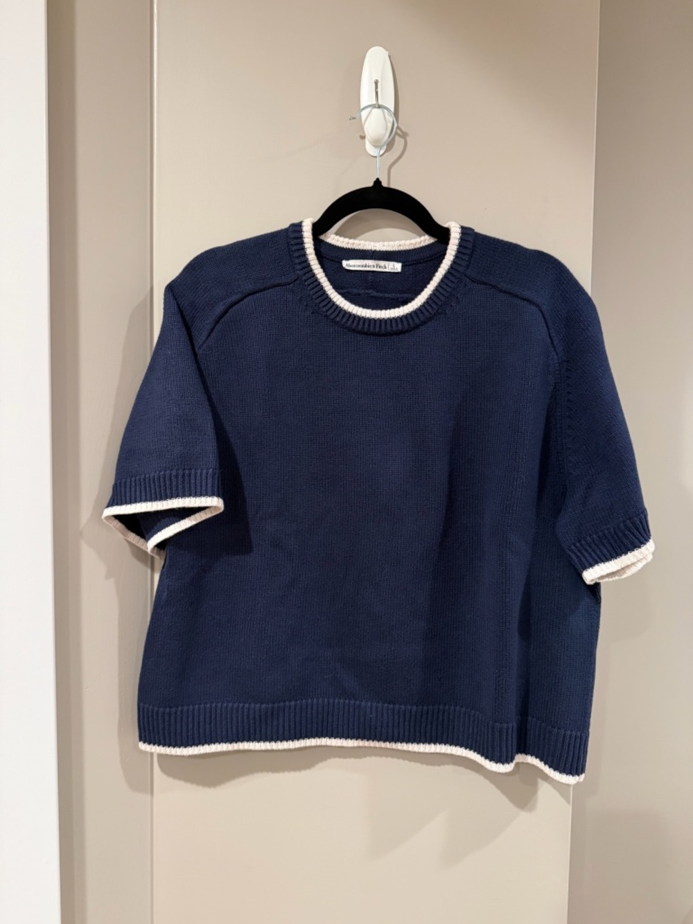 Abercrombie Summer Sweater Sz L